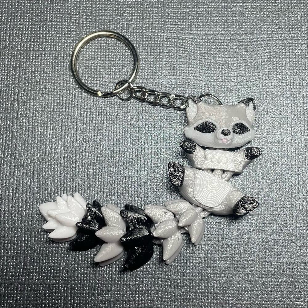 3D Printed Raccoon Key Ring - Picture 2 of 6